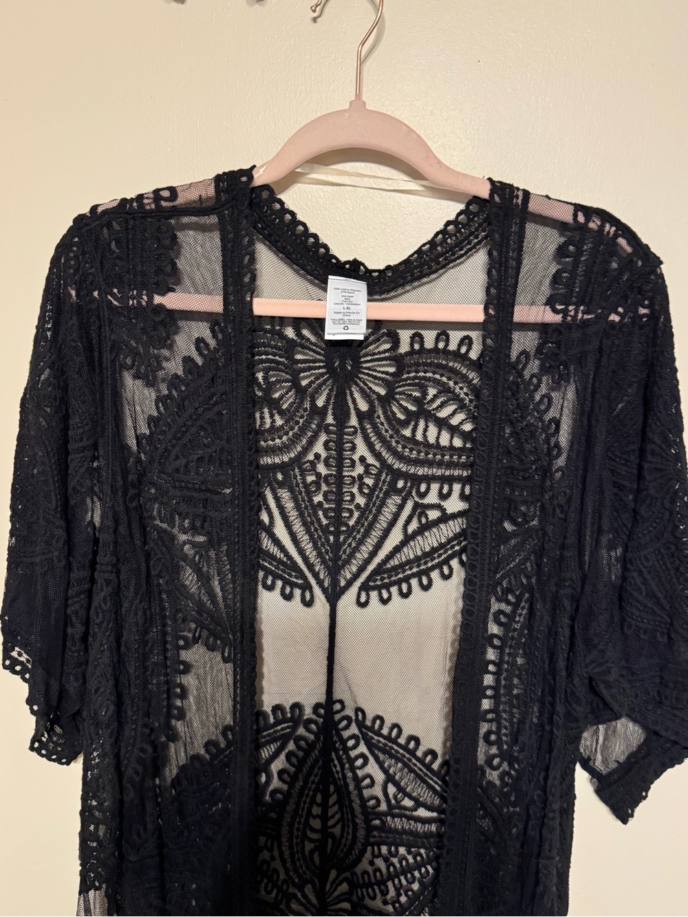 Black Soot Crochet Lace Kimono Lagan Look Beach Boho